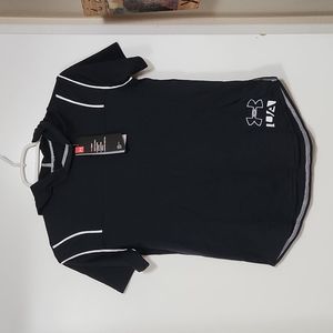 Under Armor short sleeve hooded t-shirt